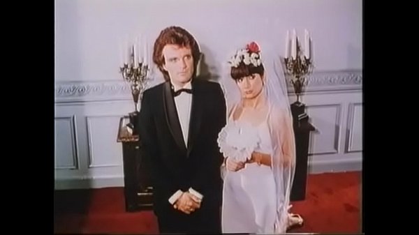 Olinka Hardiman – The Porno Race