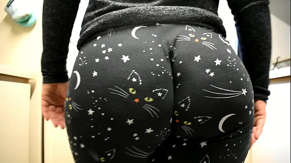 Mom Fat Booty Wedgie